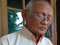 Sastrawan Gerson Poyk Tutup Usia