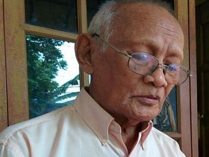 5 Fakta Gerson Pyok, Sastrawan yang Dipuji Kritikus Dunia 5 Fakta Gerson Pyok, Sastrawan yang Dipuji Kritikus Dunia