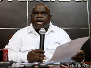 Natalius Pigai Ungkap Isi Pertemuan dengan Abu Janda Natalius Pigai Ungkap Isi Pertemuan dengan Abu Janda