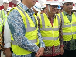 Ahok Tinjau Proyek LRT di Kelapa Gading Jakut