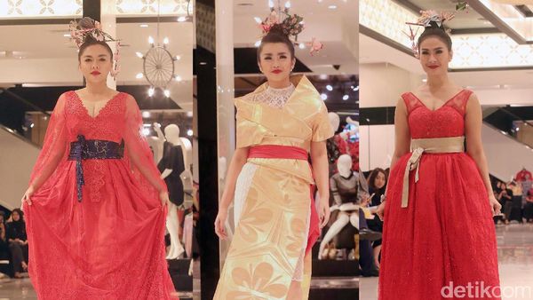 Aksi Vicky Shu hingga Iis Dahlia Saat Jadi Model