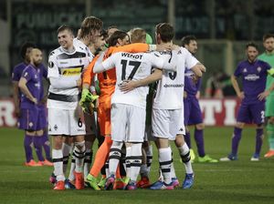 Comeback Luar Biasa Loloskan Gladbach