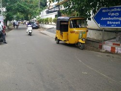 Keren, Jalanan di India Ini Terbuat dari Limbah Plastik