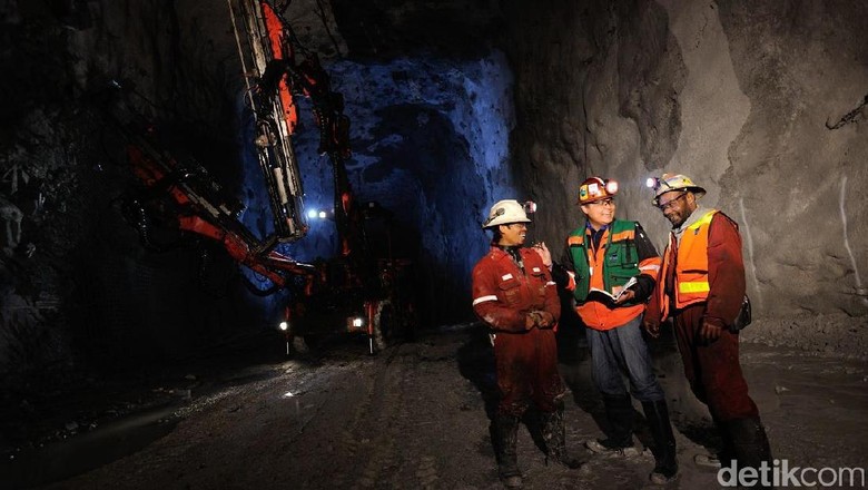 Benarkah Tambang Raksasa Freeport di Papua Kaya Bongkahan Emas? Benarkah Tambang Raksasa Freeport di Papua Kaya Bongkahan Emas?