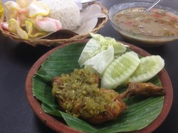 Ada Nasi Rames hingga Ayam Penyet di Kantin Lotte Shopping Avenue