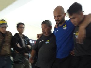 Sergio Van Dijk Fokus Penyembuhan Cedera