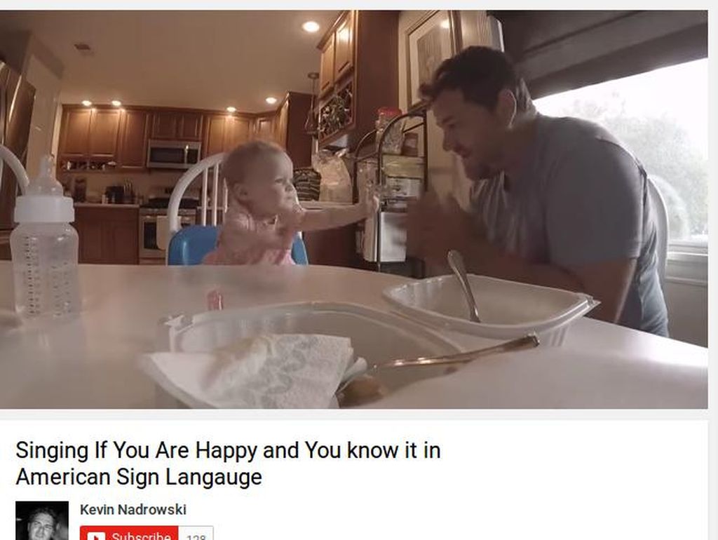 Saat Ayah dan Anak yang Sama-sama Tunarungu Bernyanyi dengan Bahasa Isyarat