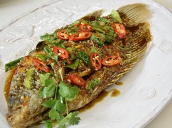 Tambah Selera Makan dengan Bikin 5 Olahan Ikan Pedas Ini!