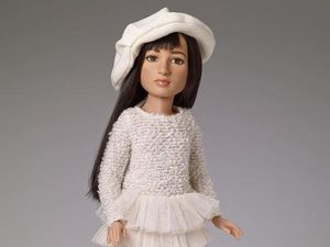 Perusahaan Mainan Ini Rilis Boneka Transgender Pertama di Dunia