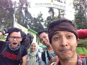 Keindahan yang Tak Ada Habisnya dari Gunung Paling Berdebu