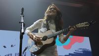 Melagukan Film di Galih & Ratna Concert