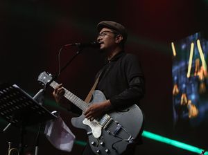 Ade Paloh dan Kenangannya