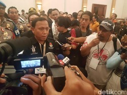 KPU Banten: Wahidin-Andika 50,95%, Rano-Embay 49,05%