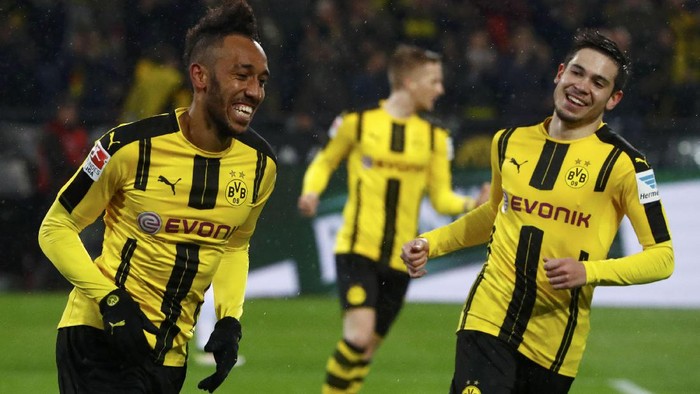Dortmund Lumat Freiburg 3-0