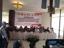 Menko Wiranto: Kalau Menyapu Lantai Kotor Harus Pakai Sapu Bersih