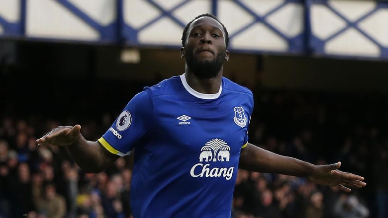 Phil Neville Unggah Foto Lukaku Berseragam MU, Netizen Heboh Phil Neville Unggah Foto Lukaku Berseragam MU, Netizen Heboh