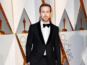 Foto: 10 Artis Pria Paling Ganteng, Ketampanannya Sudah Dibuktikan Riset