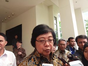 Menteri LHK akan Terapkan Peraturan Plastik Berbayar
