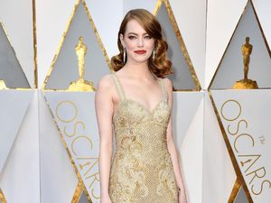 Emma Stone dan Perawatan Facial Rp 26 Juta untuk Oscar