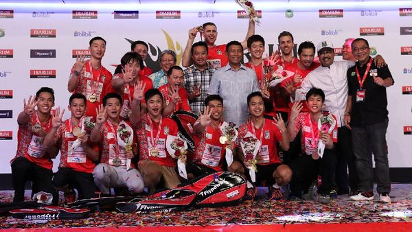 Musica Champions Juara Superliga Badminton 2017