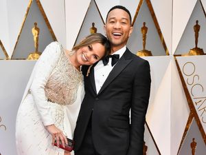 Ultah Pertama, Putri Chrissy Teigen Dapat Mobil Mewah dari Kris Jenner