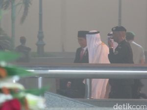 Melihat Kembali Sambutan Raja Salman untuk Jokowi di Jeddah