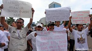 Demo Pengemudi Online di Depan DPR