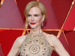 Victoria Beckham Gandeng Nicole Kidman Jadi Bintang Iklan Koleksinya
