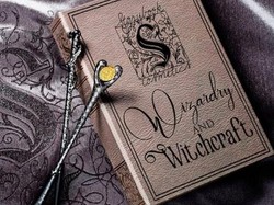 Eyeshadow Harry Potter Ini Akan Menyulap Mata Anda Jadi Cantik