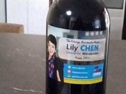Bagikan Botol Anggur Saat Kampanye, Caleg Australia ini Disorot