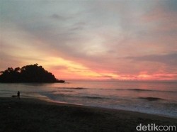 Potret Pantai-pantai di Anyer yang Bikin jatuh Hati