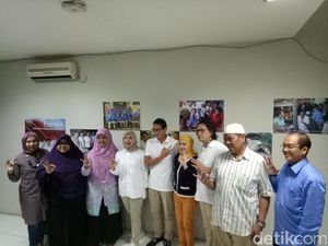 Alumni Al-Azhar Angkatan 88 Deklarasi Dukungan ke Anies-Sandi Alumni Al-Azhar Angkatan 88 Deklarasi Dukungan ke Anies-Sandi