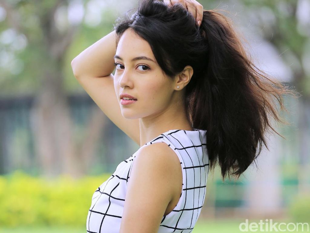 Anggika Bolsterli Cantik Banget Sih! Anggika Bolsterli Cantik Banget Sih!