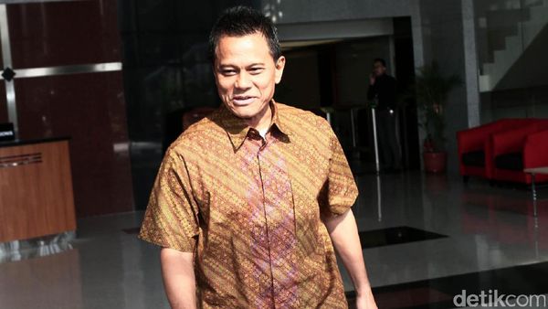 Perantara Suap Emirsyah Satar Diperiksa