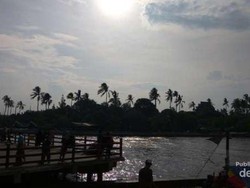 Kenangan Liburan Akhir Tahun di Pantai Ancol