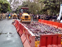 Pemkot Tangerang Musnahkan 7.000-an Botol Miras