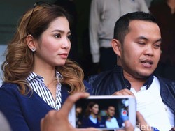 Bunga Zainal Peluk Hindu dan Sudah Nikah, Ibunda Kini Bahagia