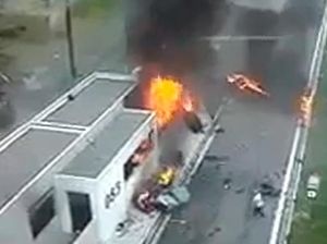 Anak Pengusaha Kaya Tabrakkan Porsche-nya, 4 Orang Tewas