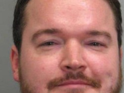 Pria AS Gigit Wajah Pria dan Melontarkan Hinaan Anti Muslim