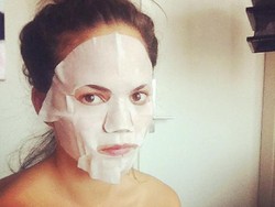 Merawat Wajah di Pagi Hari Kini Lebih Cepat dengan Masker 1 Menit Ini