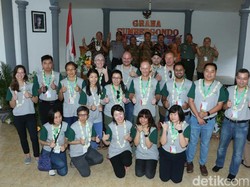 Volunteer Pertanian 8 Negara Belajar Pertanian di Banyuwangi