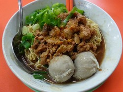 Kalau ke Kantin di Lotte Shopping Avenue, Bisa Coba Makanan Ini