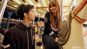 Kemesraan Barbie Cikarang dan Putra Mastur, Yakin Cuma Temenan?