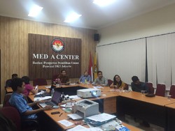 Tim Ahok Adukan Anies ke Bawaslu DKI soal Kunjungan ke Rawa Bebek