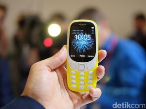 Begini Nasib Nokia 3310 Saat Dihajar dan Dibongkar Begini Nasib Nokia 3310 Saat Dihajar dan Dibongkar