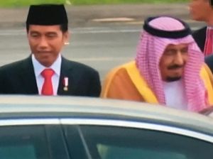 Berangkat ke Istana Bogor, Raja Salman Semobil dengan Menag Lukman