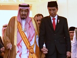 Tinggalkan Hotel Raffles, Raja Salman Menuju Gedung DPR