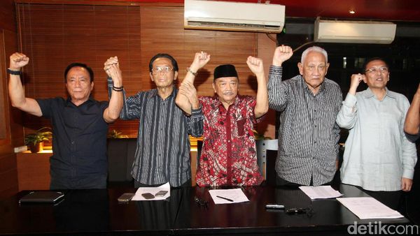 Ormas Sayap Golkar, Soksi Satukan Diri