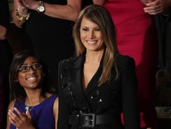 Digosipkan Selingkuh, Melania Trump Segera Pindah ke Gedung Putih