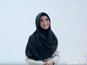 Tutorial Hijab Syari Ala Si Cantik Bersuara Merdu, Bella Almira